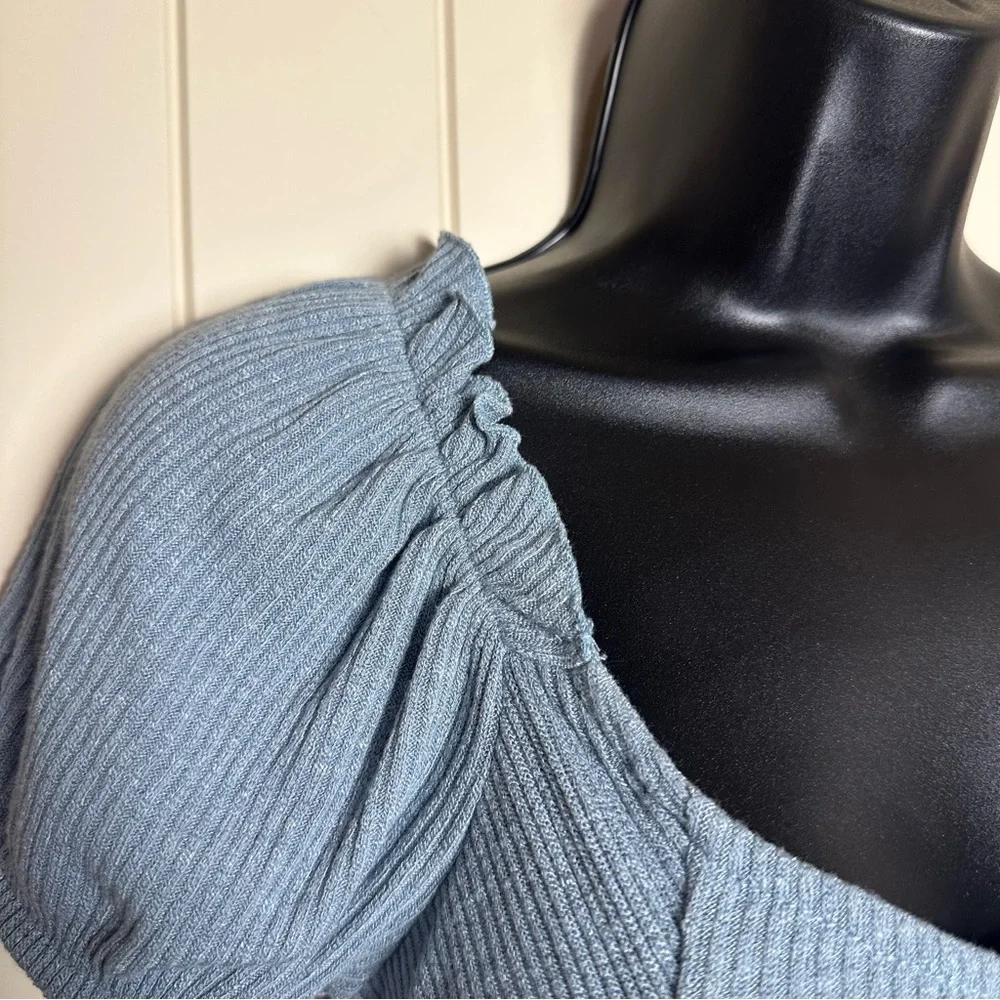 Altar'd State Light Blue Ruched Puff Sleeve Crop Top Small NWT $54.95 - Picture 6 of 11